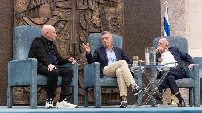 Mauricio Macri durante la presentación de su libro Para qué en Miami